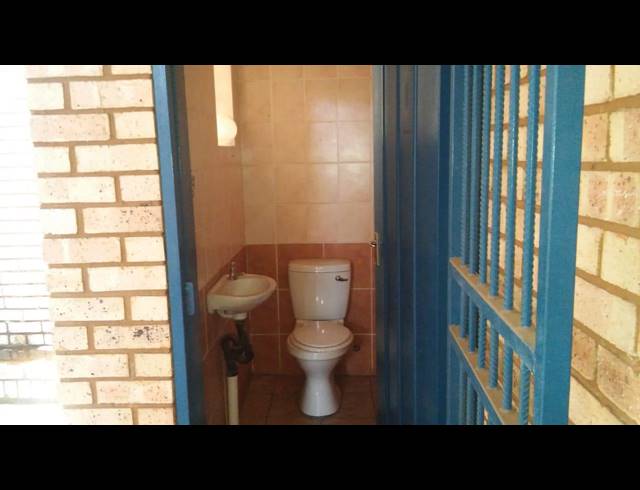 470M² WAREHOUSE TO LET IN KRUGERSDORP CENTRAL